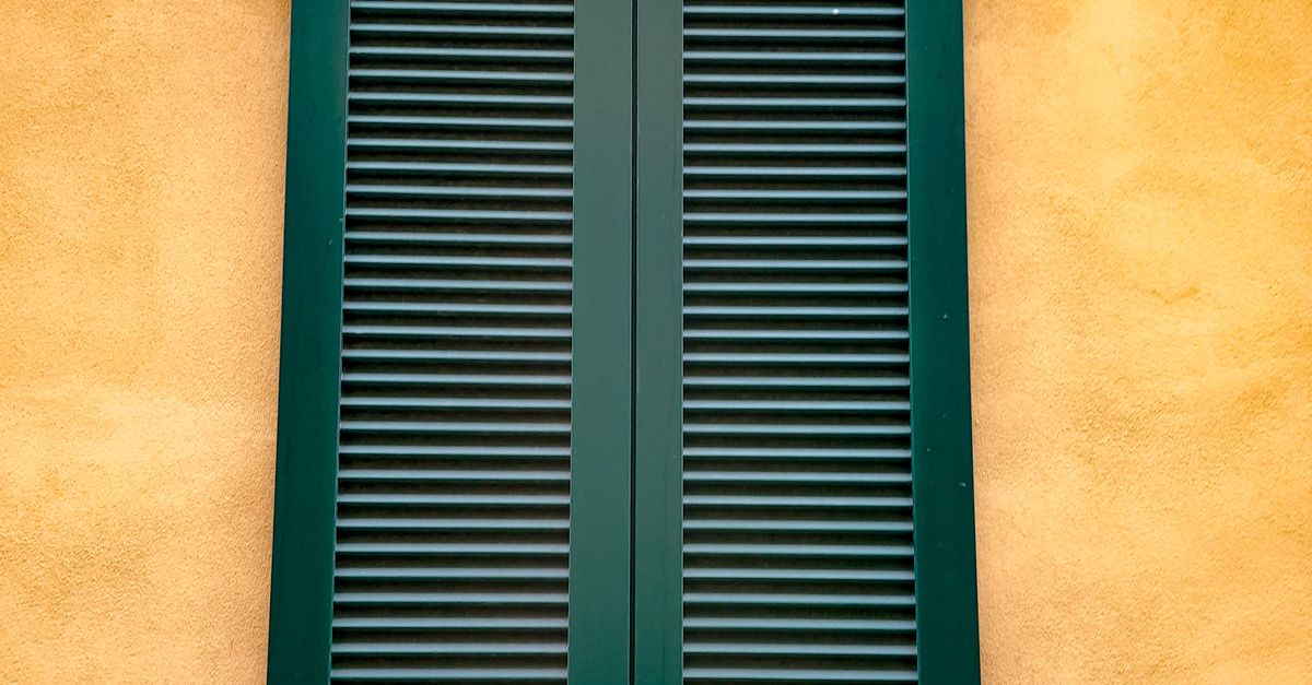 How Plantation Shutters Contribute to Sustainable Living in Coastal Areas
