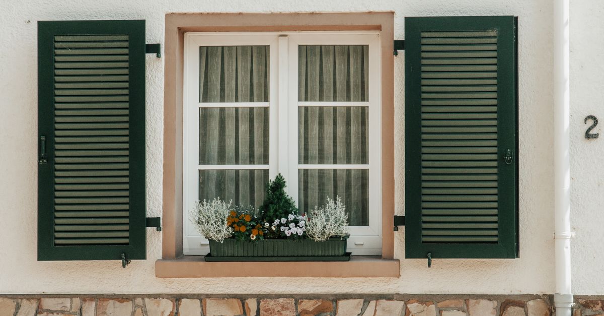 Long-Term Cost Savings with plantation Shutters that Provide UV Shielding