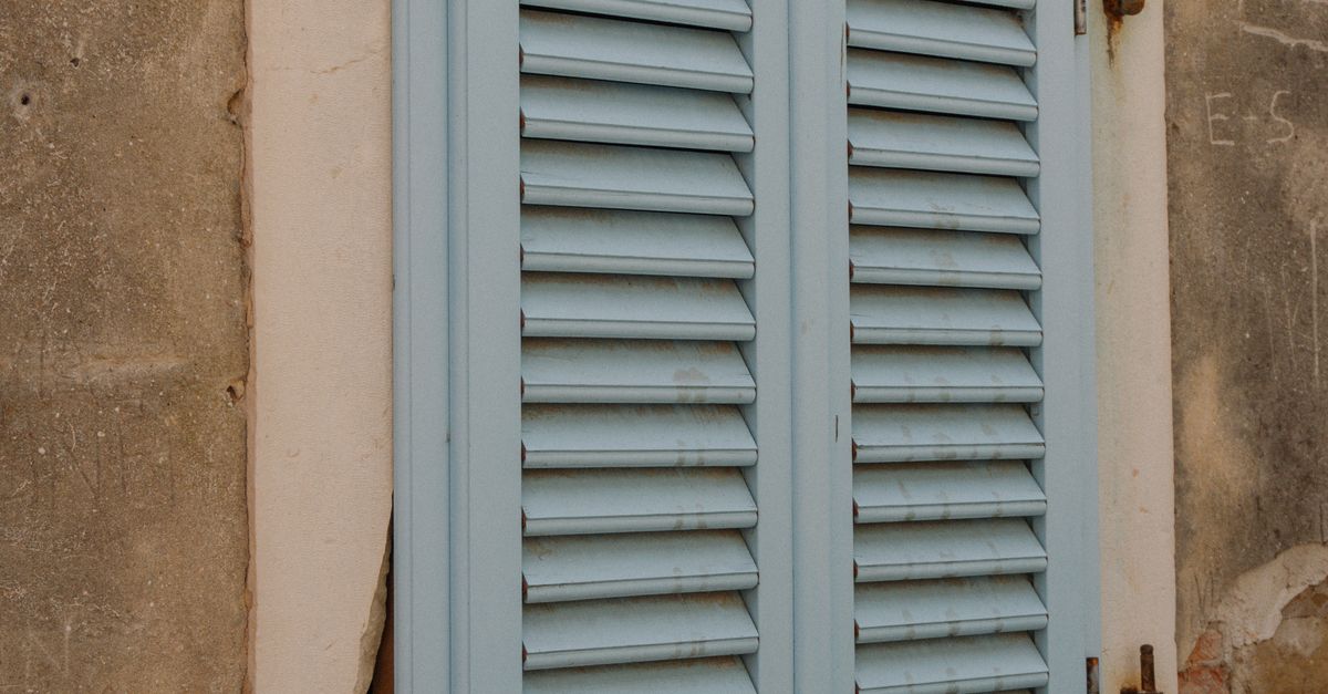 Preserving Your Furnishings with UV-Resistant Plantation Shutters