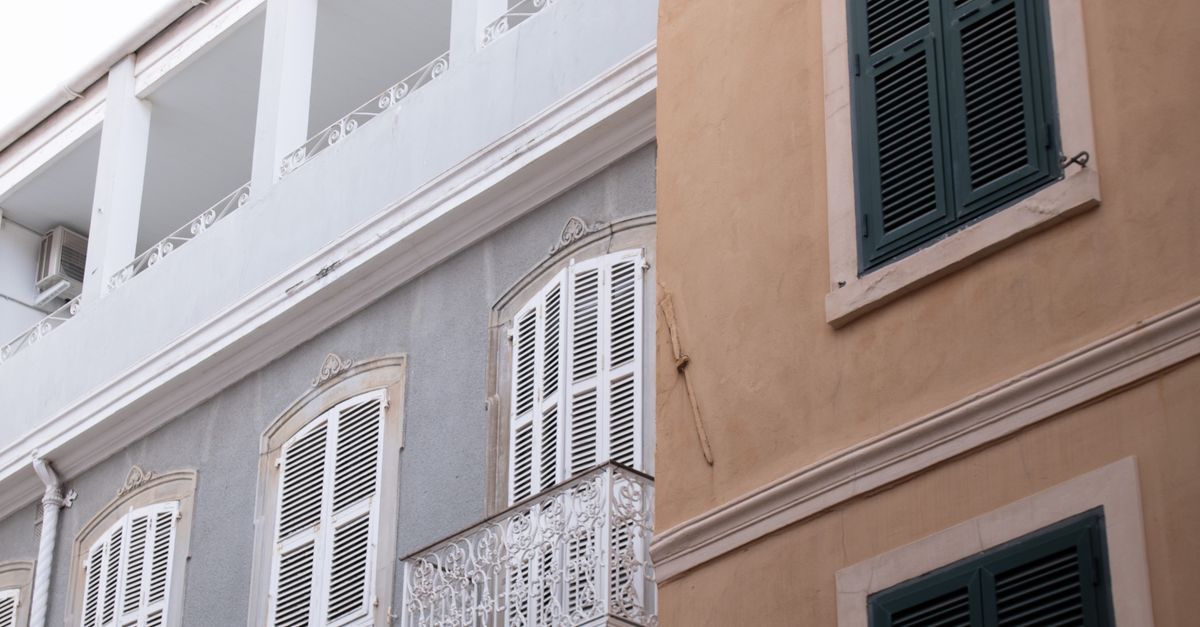 Repairing Broken or Loose Shutter Hinges